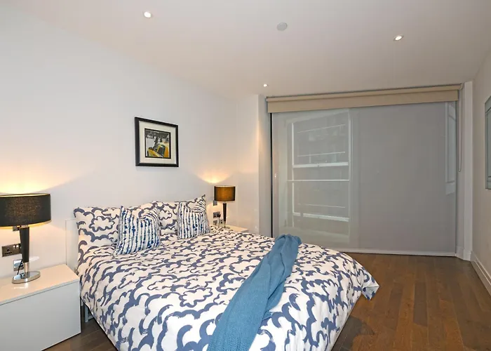 Two Bedroom Flat Central London